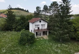 VIKENDICA I ZEMLJIŠTE - LAKTAŠI - 5.061 m2, Laktaši, Famiglia