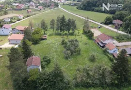 VIKENDICA I ZEMLJIŠTE - LAKTAŠI - 5.061 m2, Laktaši, Famiglia