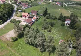 VIKENDICA I ZEMLJIŠTE - LAKTAŠI - 5.061 m2, Laktaši, Famiglia