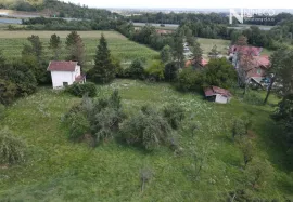 VIKENDICA I ZEMLJIŠTE - LAKTAŠI - 5.061 m2, Laktaši, Famiglia