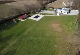 VILA - BAKINCI - 240 m2 (Opština Laktaši), Laktaši, Kuća