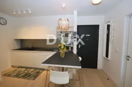 RIJEKA, MARČELJEVA DRAGA, KANTRIDA- prekrasna garsonjera 37m2 s pogledom na more + okoliš, Rijeka, Daire