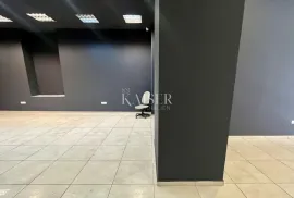 Rijeka - Poslovni prostor u prizemlju 117 m2, Rijeka, Commercial property