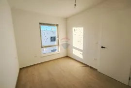 Pula, Veli vrh, novogradnja, penthouse 118m2, Pula, Appartement