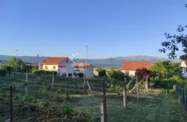 ODLIČNA PRILIKA! GRAĐEVINSKO ZEMLJIŠTE SINJ-BRNAZE 593,5 m2, Sinj, Terrain