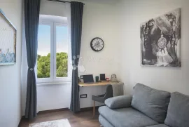 Renovirani dvosobni stan kod arheološkog muzeja, Pula, Appartement