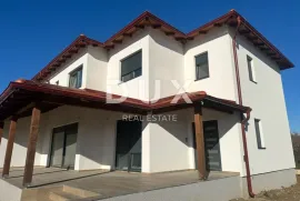 ZADAR, MURVICA - Moderna dvojna kuća - 241m² NOVOGRADNJA, Poličnik, House