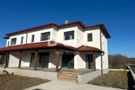 ZADAR, MURVICA - Moderna dvojna kuća - 241m² NOVOGRADNJA, Poličnik, House