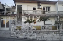 CRIKVENICA -  Apartmanska kuća  u blizini centra i plaže, Crikvenica, Maison