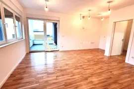 Sesvete,Novaki 4-soban (S2Z3)106m2 s parkingom,spremištem i balkonom, Zagreb, Appartamento