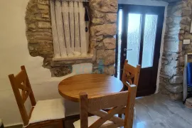 Otok Krk, Omišalj, Renovirana kamena kuća u nizu, Prodaja, Omišalj, Casa