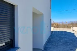 Malinska, šira okolica, Novoizgrađena samostojeća kuća 170 m2 sa prekrasnim pogledom na more, prodaja, Malinska-Dubašnica, Casa