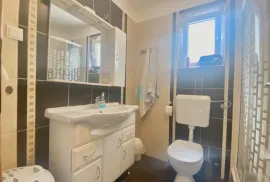 Dobrinj, Soline, Stan,  prizemlje 70m2, terasa, blizina mora, prodaja, Dobrinj, Apartamento