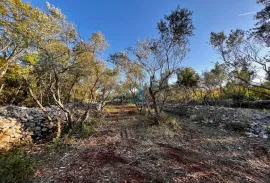 Vrbnik, okolica, Građevinsko zemljište s predanom dokumentacijom, prodaja, Vrbnik, Tierra