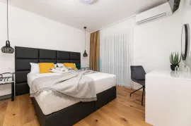 Grad Krk, Mediteranska villa s bazenom na top lokaciji, prodaja, Krk, Casa