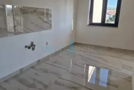 Malinska, centar, trosoban stan 88 m2, pogled, prodaja, Malinska-Dubašnica, Apartamento