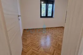 Malinska, centar, trosoban stan 88 m2, pogled, prodaja, Malinska-Dubašnica, Apartamento