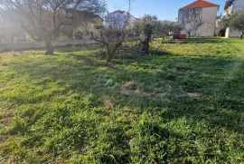 PRODAJA kuća sa zemljištem 1838 m2, Sukošan, 180 m od mora, Sukošan, House