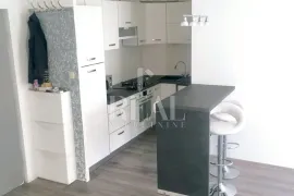 Veruda dva stana 50m2 i 35m2 !, Pula, Apartamento