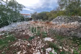 Zemljište 838 m2 sa građevinskom dozvolom, Crikvenica, Land