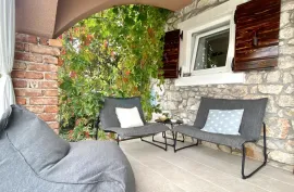 Dobrinj, okolica, Renovirana kamena kuća sa bazenom, prodaja, Dobrinj, House