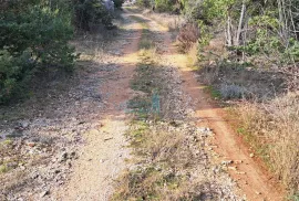 Šilo, otok Krk, poljoprivredno zemljište 330m do plaže i mora, prodaja, Dobrinj, Terreno