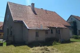 Ravna Gora - samostojeća kuća, pomoćna zgrada, 15861 m2 terena, prodaja, Ravna Gora, Σπίτι