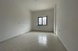 Novi Vinodolski,okolica,dvojna kuća,281 m2,90 m od mora!, Novi Vinodolski, Casa