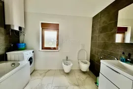 STAN NA 2. KATU (POGLED MORE)  - 350M OD MORA, Fažana, Apartamento