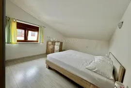 STAN NA 2. KATU (POGLED MORE)  - 350M OD MORA, Fažana, Apartamento