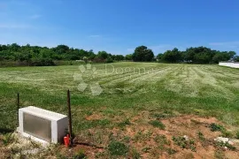 ZEMLJIŠTE S GRAĐEVINSKOM DOZVOLOM!, Barban, Terreno