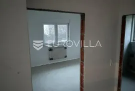 Sesvetski Kraljevec, poslovni prostor 115 m2 za polikliniku/ordinaciju i sl, Zagreb, Poslovni prostor