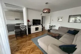 Zagreb, Trešnjevka, trosoban stan NKP 100 m2, Zagreb, Appartamento