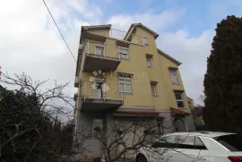 KASTAV SAMOSTOJEĆA KUĆA SA 4 STANA, Kastav, Haus