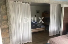 CRIKVENICA, SELCE - prizemlje kuće s tri apartmana, 150 m od mora, Crikvenica, Διαμέρισμα