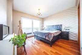 Zagreb, Vrhovec, četverosobni PENTHOUSE, NKP 130 m2, Zagreb, Wohnung