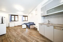 Zagreb, Vrbani, trosoban stan NKP 64 m2, Zagreb, Wohnung