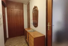 Pula,garsonjera (jednosoban stan) na 4.katu, Pula, Apartamento