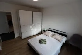 Namješteni  apartman u mirnom dijelu Sukošana, odmah useljiv, Sukošan, Appartment