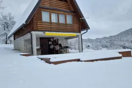 Kućica iz bajke u Parku prirode Žumberak, Žumberak, Casa