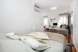 ROVINJ - ekskluzivna kuća uz more s apartmanima, Rovinj, Appartement