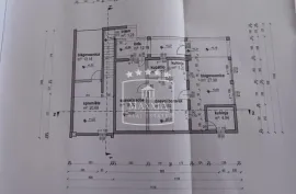 Maslenica - kuća sa 4. ap. i velikim dvorištem, pogled na more i blizina mora! 349000€, Jasenice, بيت