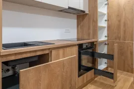 NOVO U PONUDI! PROLJETNA AKCIJA! APARTMANI S POGLEDOM NA MORE, 70 m OD MORA, POVLJANA - PAG, Povljana, Stan