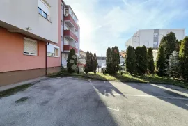 Zagreb, Stenjevec, 4S-stan, terasa, 5 balkona, 2PM - 103 m2, Zagreb, Διαμέρισμα