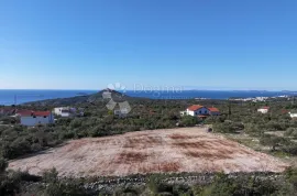 Građevinsko zemljište od 2186m2 u zaleđu Primoštena, Primošten, Land