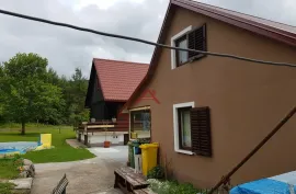 PLITVIČKA JEZERA- 3 objekta + bazen, Plitvička Jezera, Haus