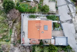 Klenovica, Novi Vinodolski - kuća 200 m2 sa pogledom na more, Novi Vinodolski, Maison