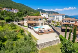 Prekrasna villa s bazenom, saunom i jacuzzijem, Mošćenička Draga, Casa