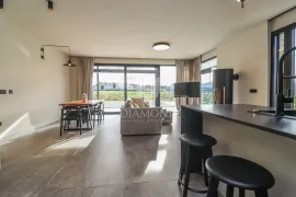 Prodaje se luksuzna vila s bazenom u Krnici, Marčana, House