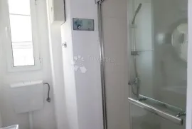 Centar, garsonjera 31m2 -najam, Rijeka, Flat